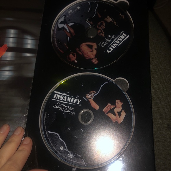 Insanity exercise tapes - Picture 2 of 6